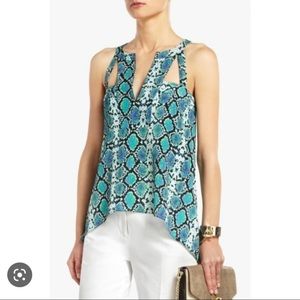 BCBGMAXAZRIA aqua snakeskin print camisole with cutouts. Size Small